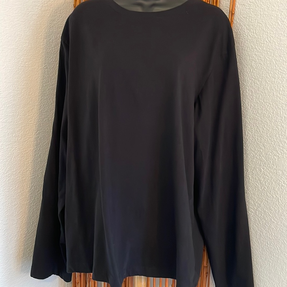 Women’s XXL Black Long Sleeve Tee